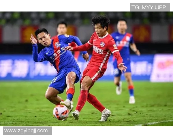 成都篮球队在邀请赛中以88分稳居积分榜首位展现强劲实力 成都篮球队在邀请赛中以88分稳居积分榜首位展现强劲实力