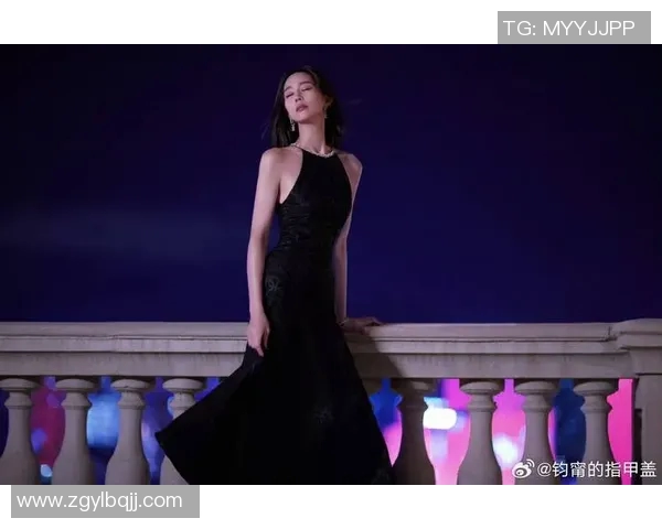 足球明星甜蜜公布恋情视频引发粉丝热议感动瞬间曝光